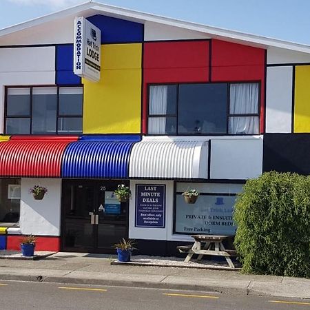 Hat Trick Lodge Motueka Exterior foto