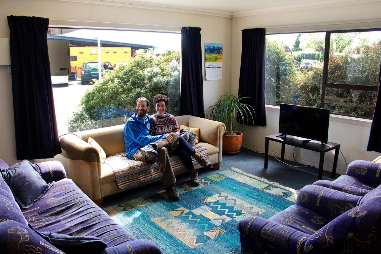 Hat Trick Lodge Motueka Exterior foto