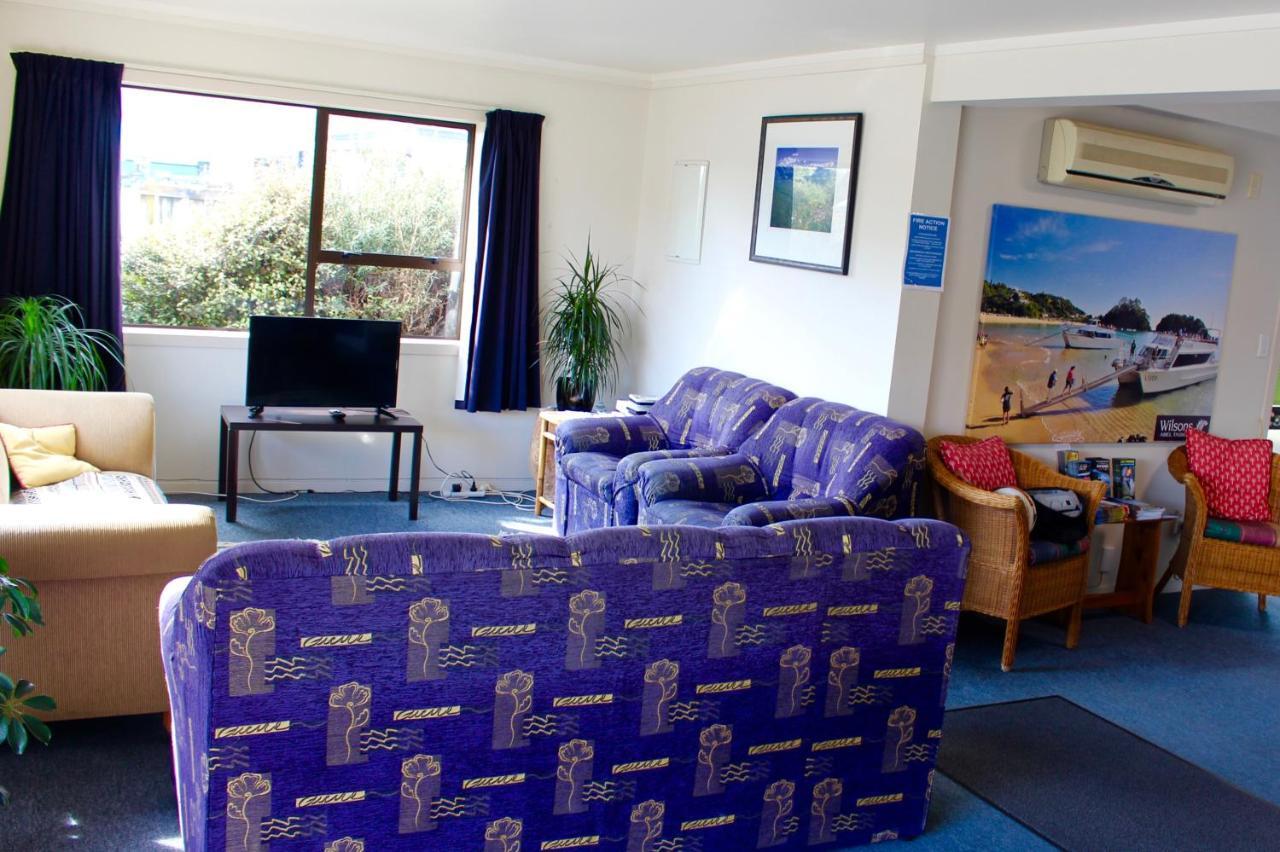 Hat Trick Lodge Motueka Exterior foto